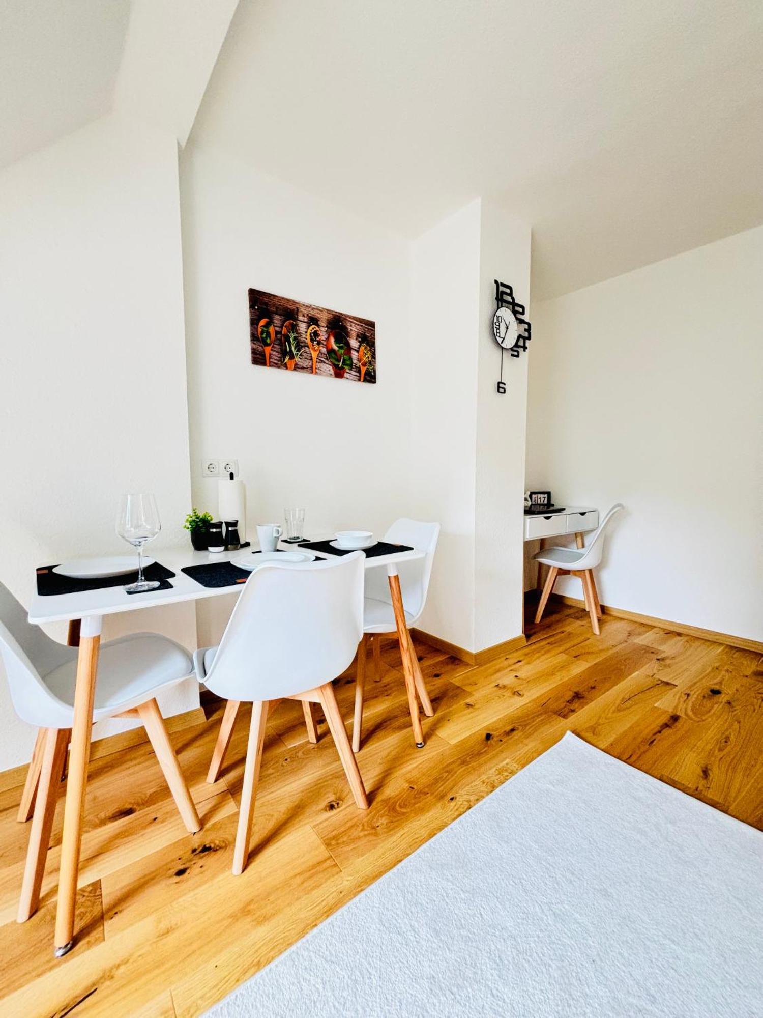 Schoene & Gemuetliche Wohnung Direkt Am Bahnhof Lahnstein Exterior foto