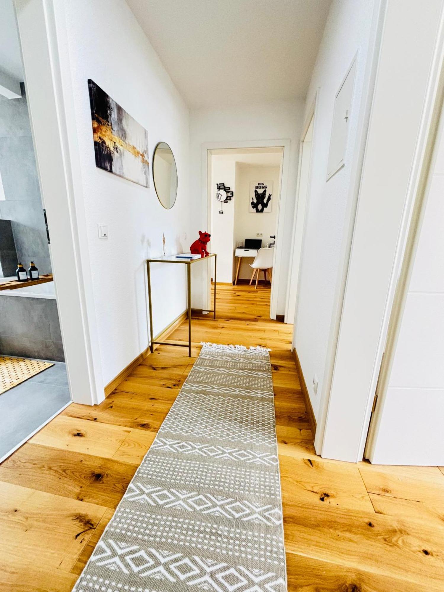 Schoene & Gemuetliche Wohnung Direkt Am Bahnhof Lahnstein Exterior foto