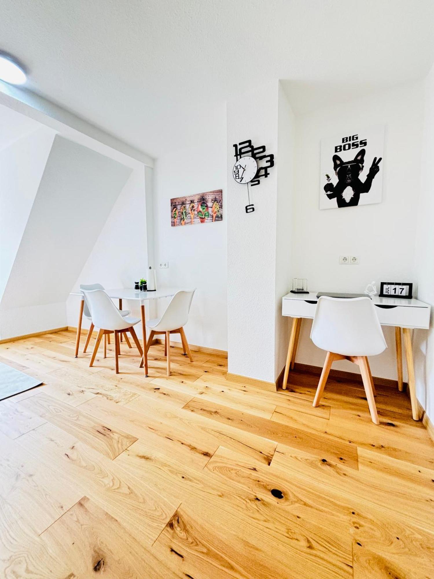 Schoene & Gemuetliche Wohnung Direkt Am Bahnhof Lahnstein Exterior foto
